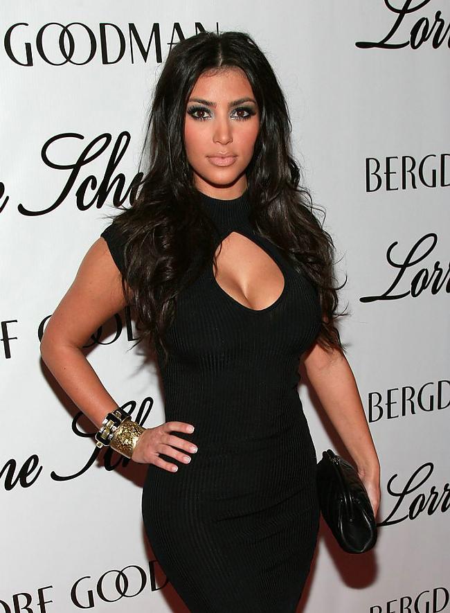  Autors: brothser1989 Kimberly Noel "Kim" Kardashian