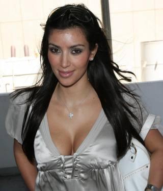  Autors: brothser1989 Kimberly Noel "Kim" Kardashian