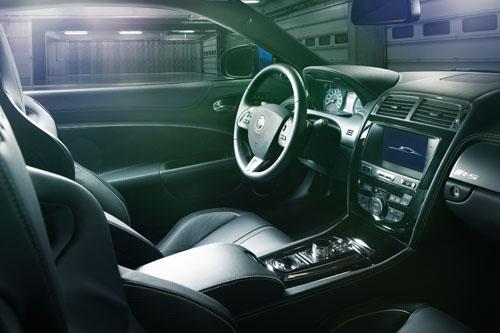  Autors: SeMaKs Jaguar XKR-S būs redzams apgrozijumā 2012
