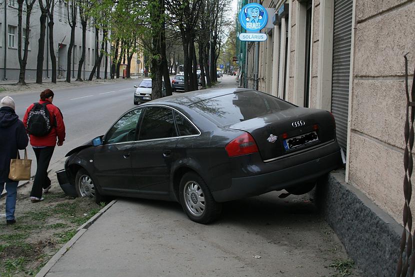  Autors: fejapl Papu, es iemācījos šodien noparkoties