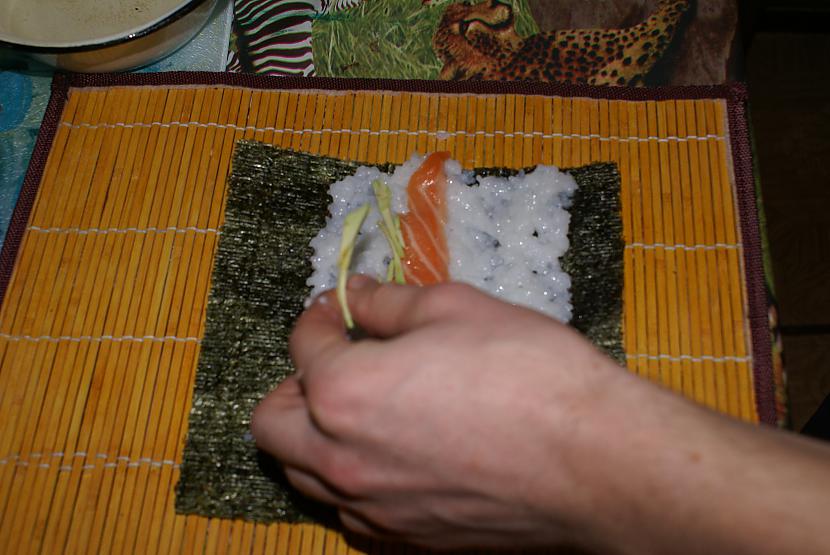 gurķi avokado Autors: biklaa Sushi