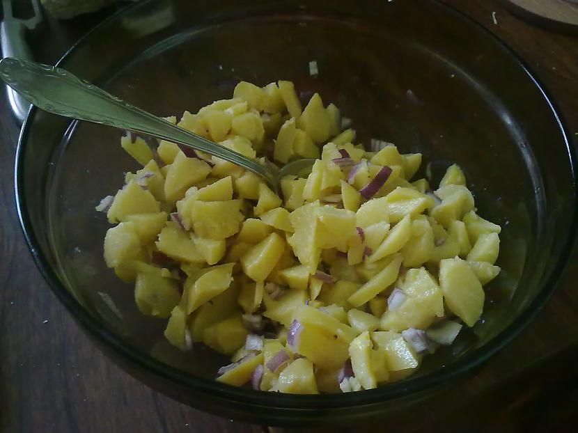 Un salāti gatavi Labu Apetīti  Autors: shadow118 Kartupeļu Salāti