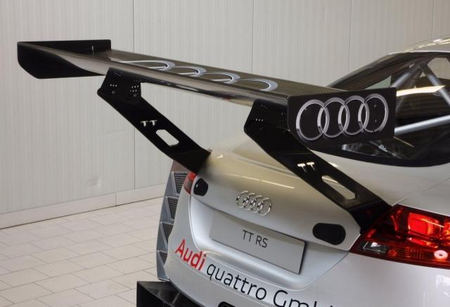  Autors: Fosilija Audi tt rs dtm