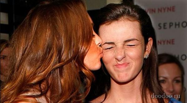 Lindsay Lohan  Ali Lohan Autors: Boni ~Slavenību skūpsti~