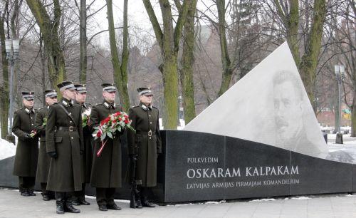 Oskara Kalpaka piemineklis ir... Autors: anney Gādīgais Rīgas mērs
