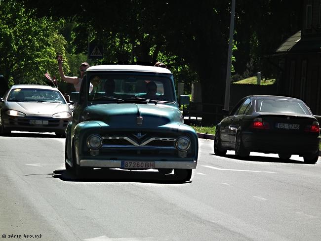  Autors: Fosilija 6. starptautiskais amerikāņu auto salidojums Saulkrastos