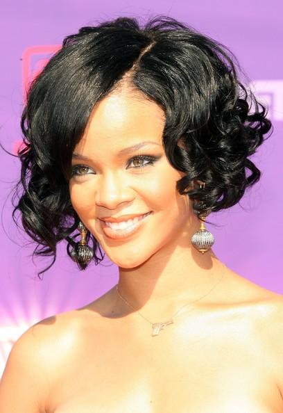 Cute Curls Autors: bee62 Rihanna's Hair Transformation