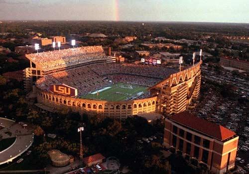 Tiger Stadium Louisiana... Autors: pavilioN TOP 15 lielākie amerikāņu futbola stadioni amerikā