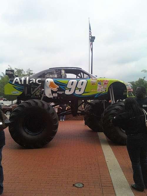  Autors: amonty Monster trucks