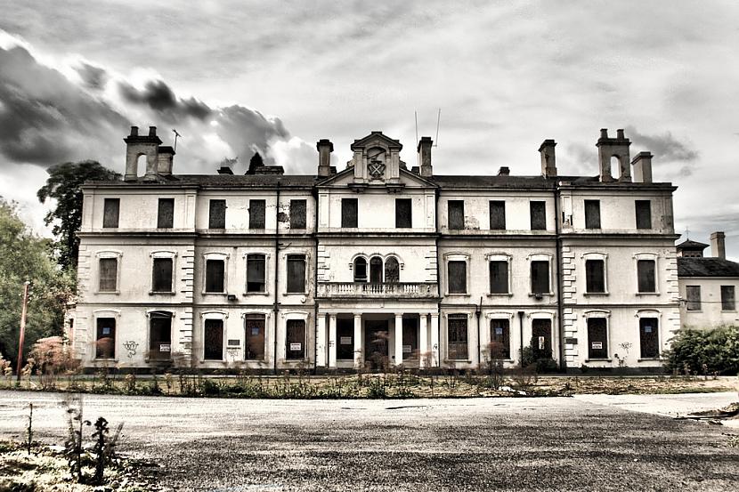 Galvenā celtne kas kādreiz... Autors: deadlybreathe Leybourne Grange Mental Asylum
