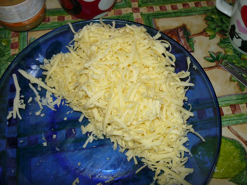 sarīvējiet sieru Autors: TasOtrsPuisis Kartupeļu pica