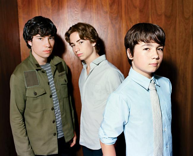 Jonas Brothers kopijas Varbūt... Autors: fox hurricane Jaunās Superzvaigznes.