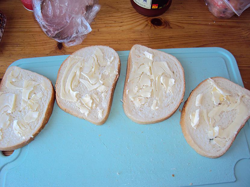 Uzsmērējam sviestu Autors: Nordmende Super maizītes