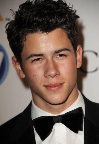 Nick Jonas 18gadi 125 miljoni Autors: LatvianAmber Holivudas bagātākie tīņi
