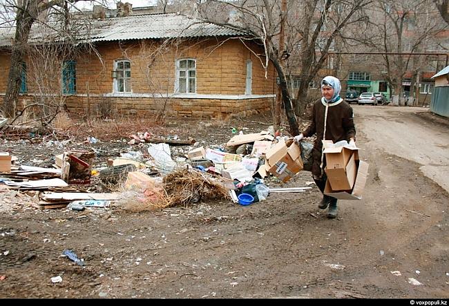 Šī sieviete ir pensijā bet... Autors: Porcelāns Krievija noslīks atkritumos