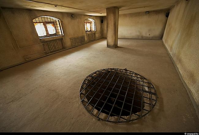 Tie ieslodzītie kuri bija... Autors: Alter Ego Nāves poligons