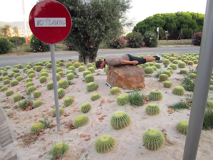 Šis planks ir vispār diezgan... Autors: eifelis Planking Barselonā, jeb kā es sāku plankot