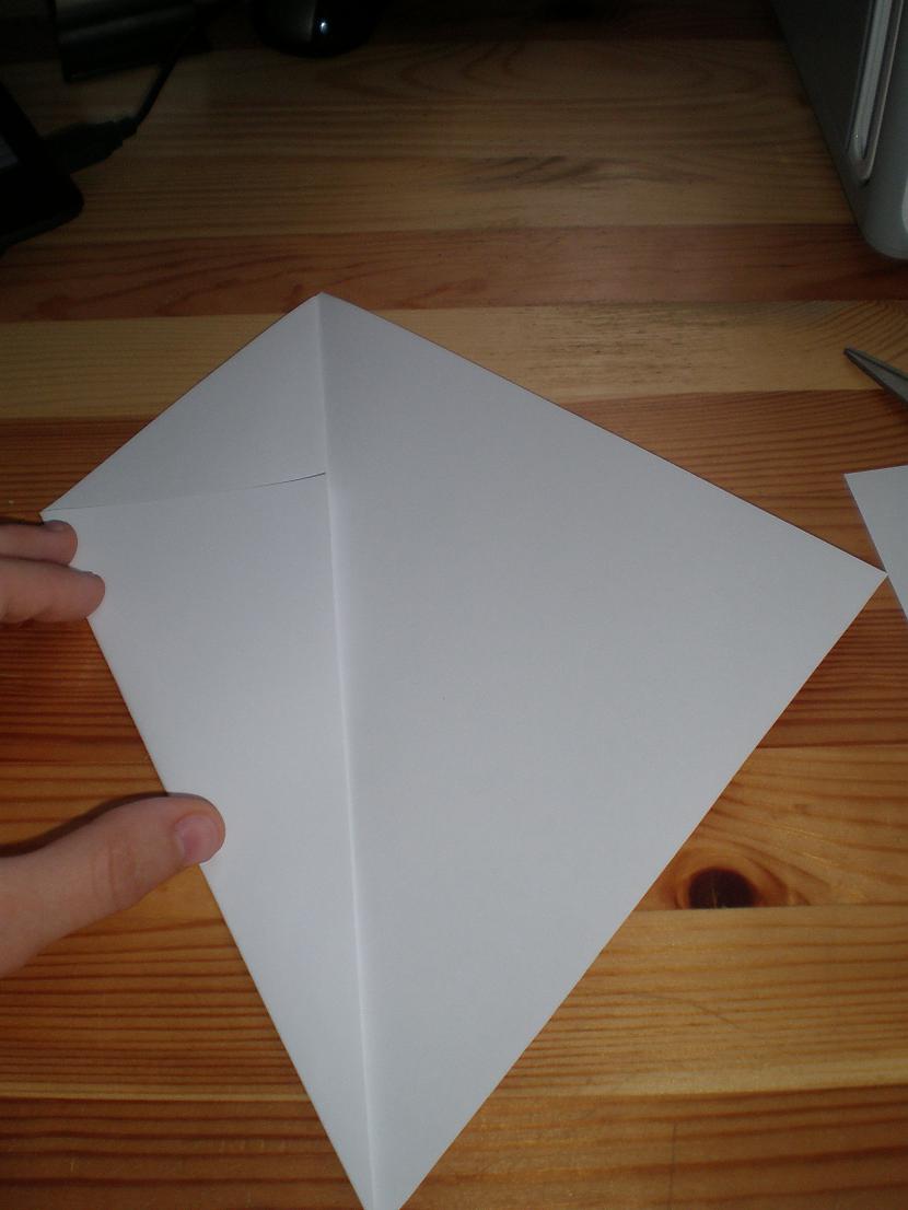 Tad novietojam lapu kā es lai... Autors: KaaMiS13 Origami - Gulbis , Step by step