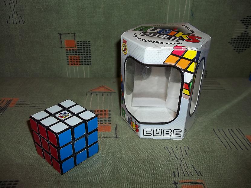 Tas ir Rubiks cube firmas... Autors: Fosilija Mana kubu kolekcija