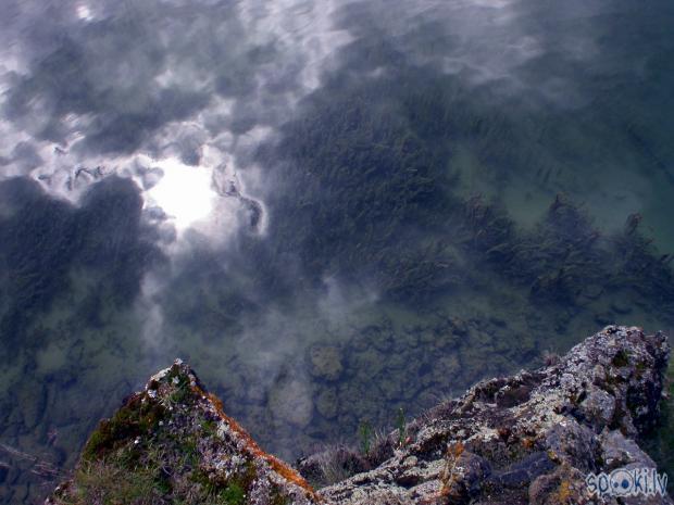  Autors: LittleWolf Islande (Uguns un Ledus zeme) jeb paradīze Zemes vidū