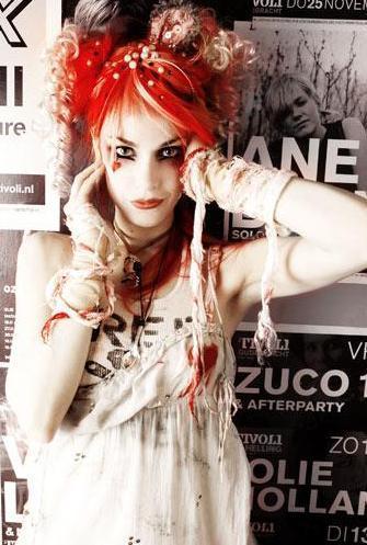  Autors: amechi Emilie Autumn & Her Bloody Crumpets