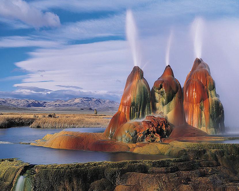 Lidojoscarono geizeri Reno... Autors: Marchix 9 dīvainākās pasaules vietas