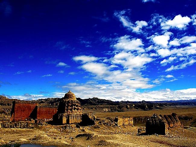 Himalaju kalni pilis kultūra... Autors: Rakoons Vietas,kur jāaizbrauc: Tibeta