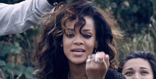 Rihanna ir dziedātāja kas... Autors: trick Iespējams seksīgākās sievietes