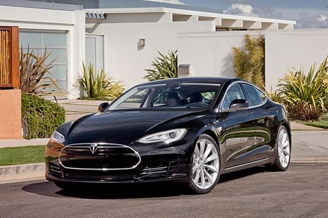 2012 Tesla Model S Autors: Plakanais Future cars