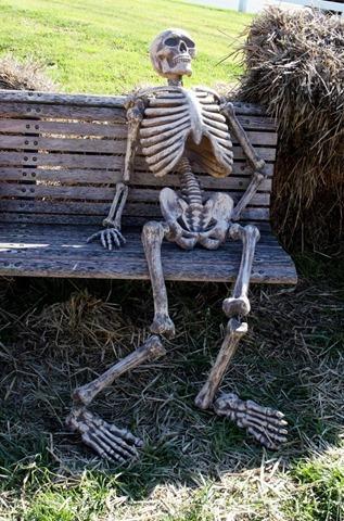  Autors: grauzejs Ka dzivo skeleti...