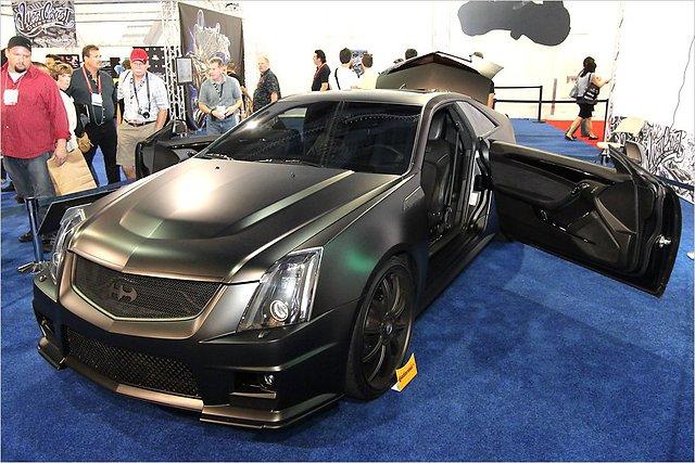 Cadillac STSBetmena stilā... Autors: HHRonis HotRodi un citi tehnikas trakumi SEMA-2011 izstādē.