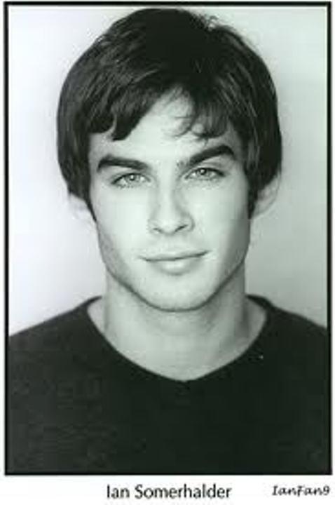  Autors: blondine1323 Ian Somerhalder Joseph