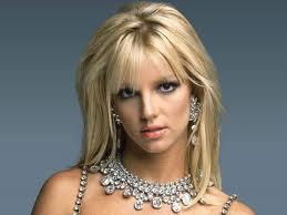 Britney spearsŠā ir pēc maniem... Autors: spīdispīdisaulīte Dziedātāju vērtējumi.