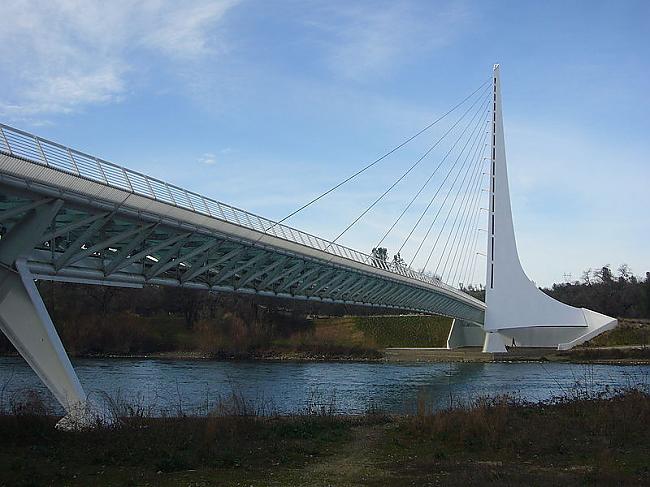 Sundial Tilts  atrodas ASV... Autors: hariits Arhitektūras brīnumi /3/