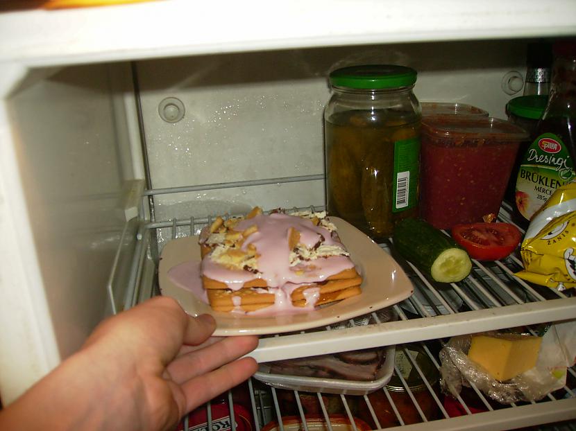 liekam ledusskapī un 2 stundām... Autors: migels pirmais praktisks ēdiens no vietējiem produktiem!