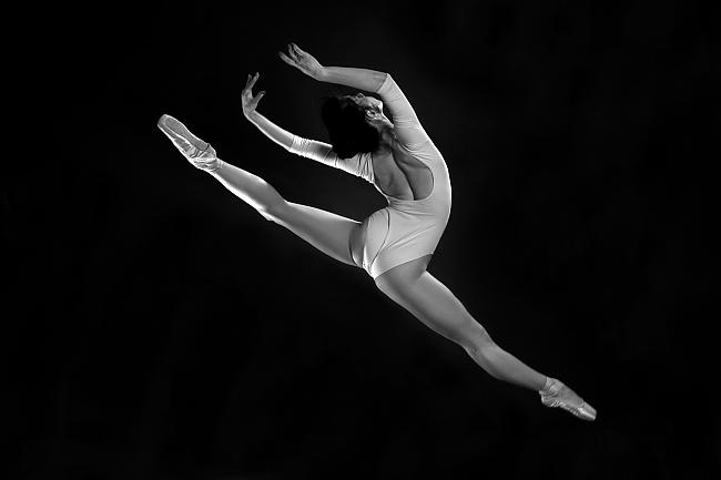  Autors: Fosilija Balets