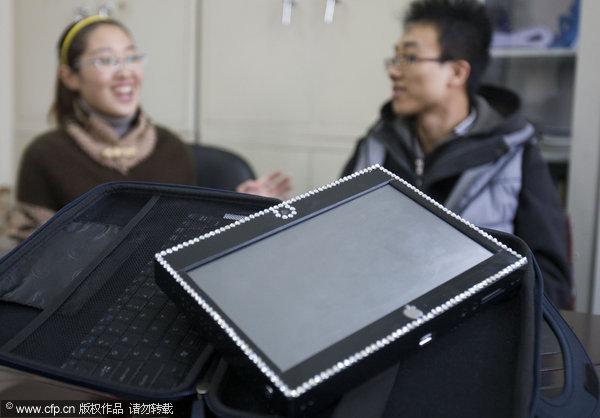  Pēc 10 dienām planšete ar... Autors: Crop Ķīniešu students uztaisa planšetdatoru par 125 $