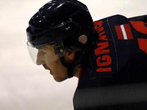 Viktors Ignatjevs dzimis 1970... Autors: Alfijs13 Latviešu hokejisti (aizsargi)kuri ir spelējuši NHL