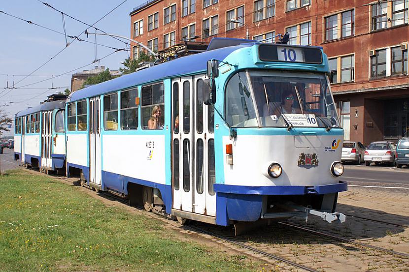 Tatra T3 1988vēl joprojām... Autors: SinagogenBombardiren Rīgas tramvaju attīstība