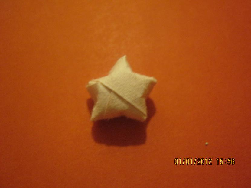 nju zvaigznīte gatava  Autors: xo xo gossip girl Origami lucky star *