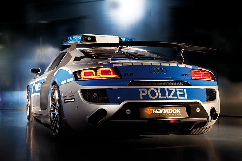  Autors: mazais28 Audi R8' ar 620 ZS policijai