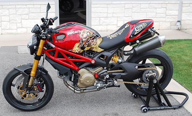  Autors: kartonz Christian Audigier Ducati Monster