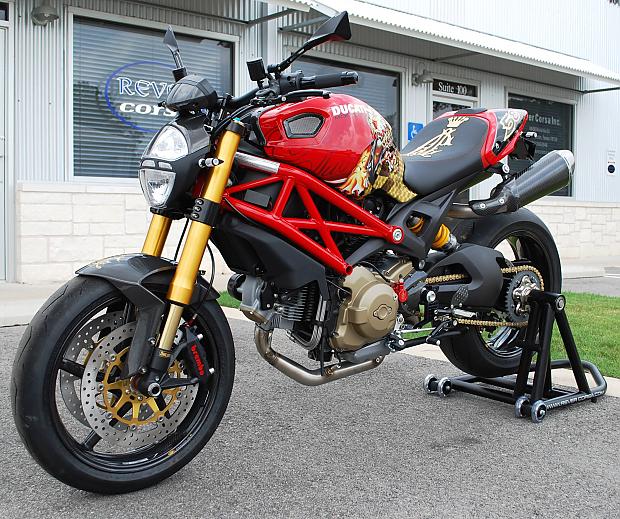  Autors: kartonz Christian Audigier Ducati Monster