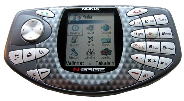 Nokia NGage  pirmais ar Game... Autors: dea mobilo telefonu evolūcija.