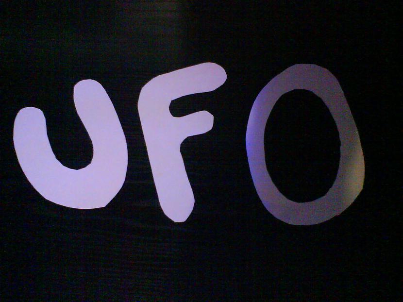  Autors: UfO PLAST IzgriestS niks