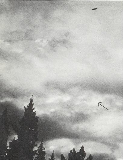 July 3 1967    Calgary Alberta... Autors: posts UFO Photographs 1910-2008