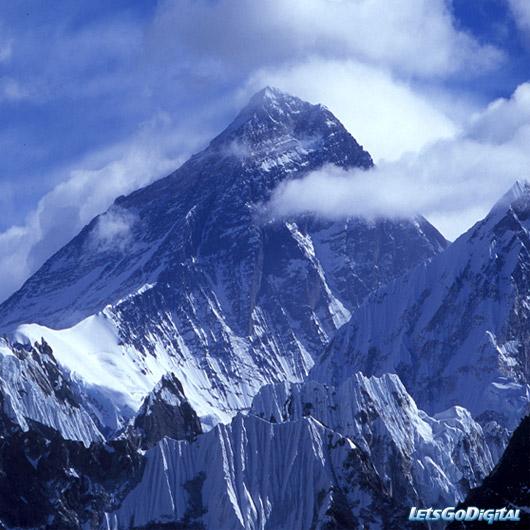 Everests  augstākā virsotne... Autors: chingishan Ieveroamas un apbrinojamas vietas