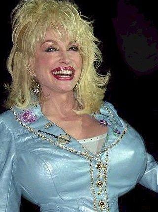 Dolly Parton savas krūtis... Autors: SillyFuck Apdrošināti..