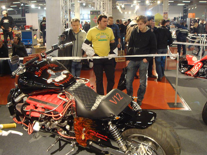  Autors: gsx1400 Custombike 2009