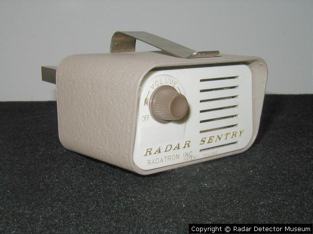 Radar Sentry Radatron... Autors: coldasice Radaru detektoru muzejs